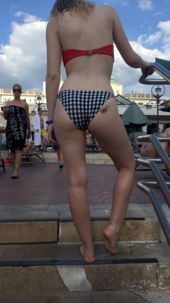 #ElleFanning, #DakotaFanning, #CelebrityBirthday, #FanningSisters, #HollywoodStyle2025, #TheCuteCeleb,