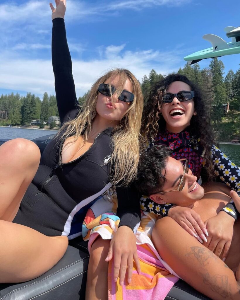Relive Sydney Sweeney’s best bikini moments from her 2025 boat trips. Discover the trends she set and see the exclusive high-res photos of the summer's ultimate muse.